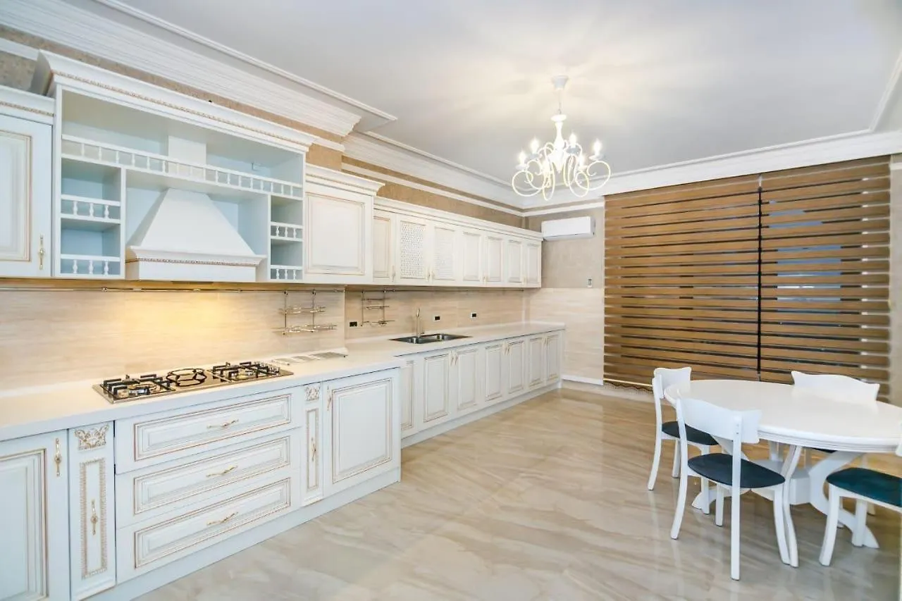 Apartment Vip Ferrari 357 Baku